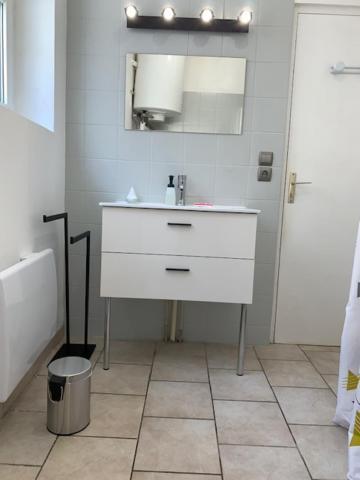 Studio Paul - Terrasse - Parking Gratuit - Need And Co Apartman Blois Kültér fotó